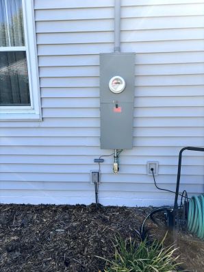 Electrician in Minneapolis, MN (2)